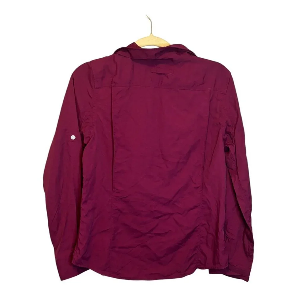 Duluth Trading Shirt Women's Size Small Button Down Casual Outdoor Maroon Purple - Picture 2 of 3